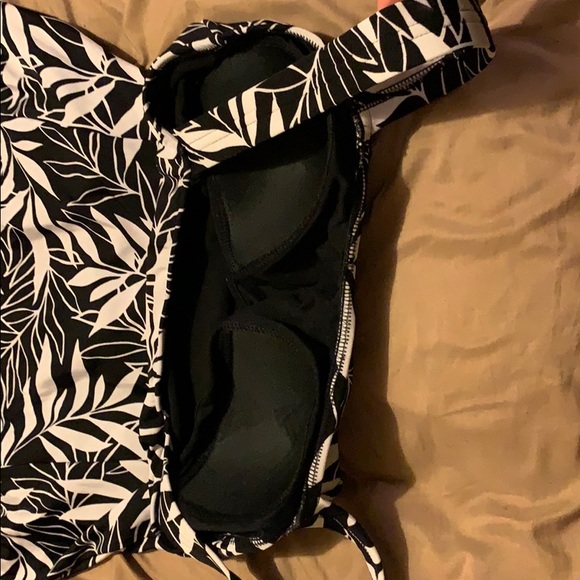 Caribbean joe one piece women’s bathing suit (s18) - Picture 3 of 5